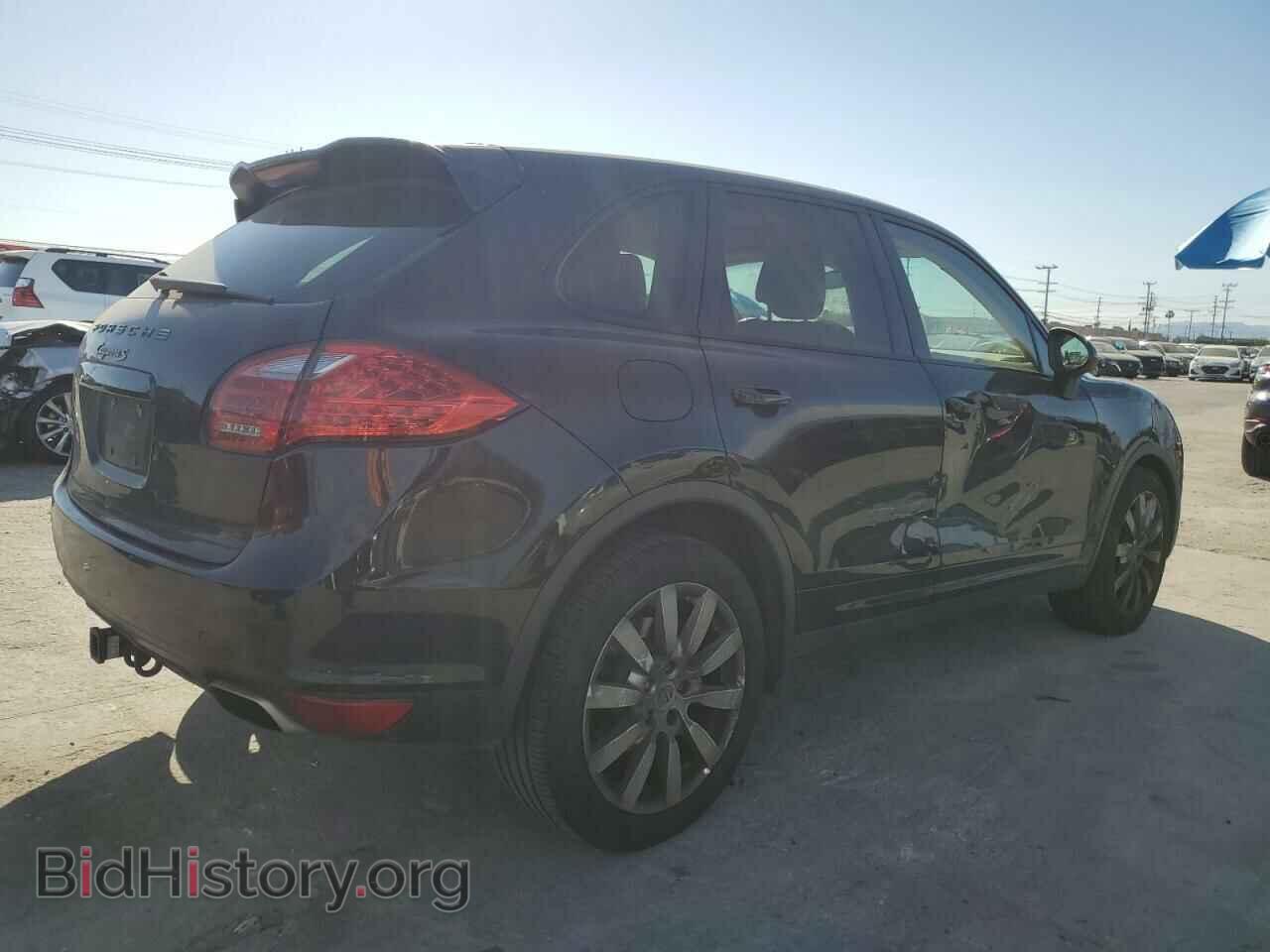 2011 PORSCHE CAYENNE - VIN: WP1AB2A24BLA44481 - Photo 3