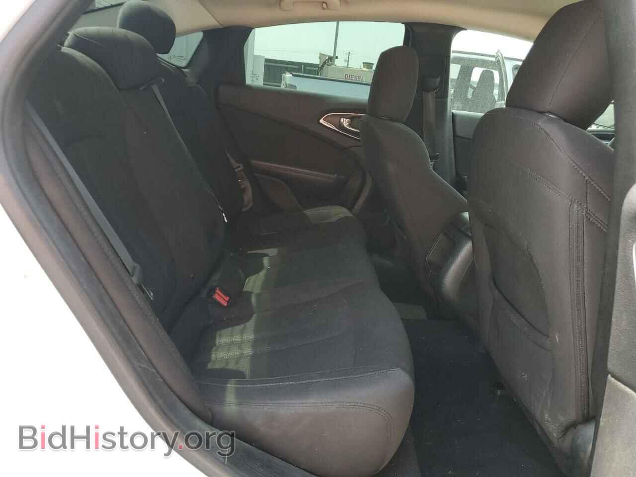 2015 CHRYSLER 200 - VIN: 1C3CCCAB5FN577922 - Фото 10