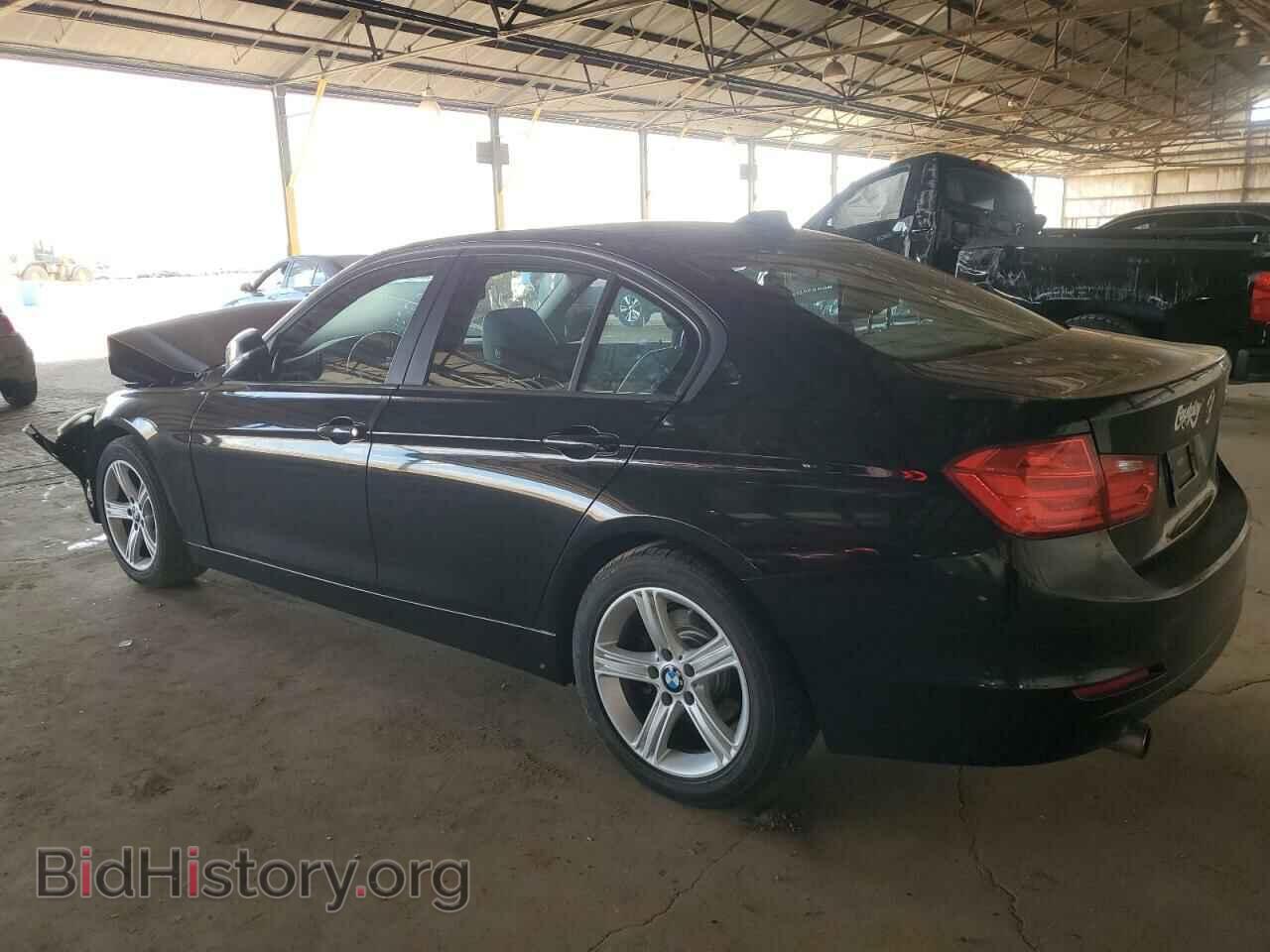 2013 BMW 3 SERIES - VIN: WBA3B1C57DF462382 - Фото 2