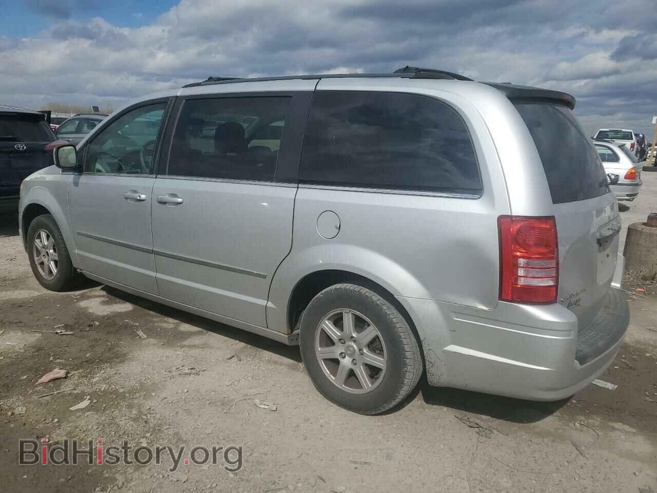 2010 CHRYSLER MINIVAN - VIN: 2A4RR5D13AR440731 - Фото 2