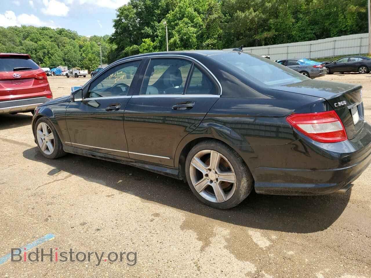 2011 MERCEDES-BENZ C-CLASS - VIN: WDDGF5EBXBR140047 - Фото 2