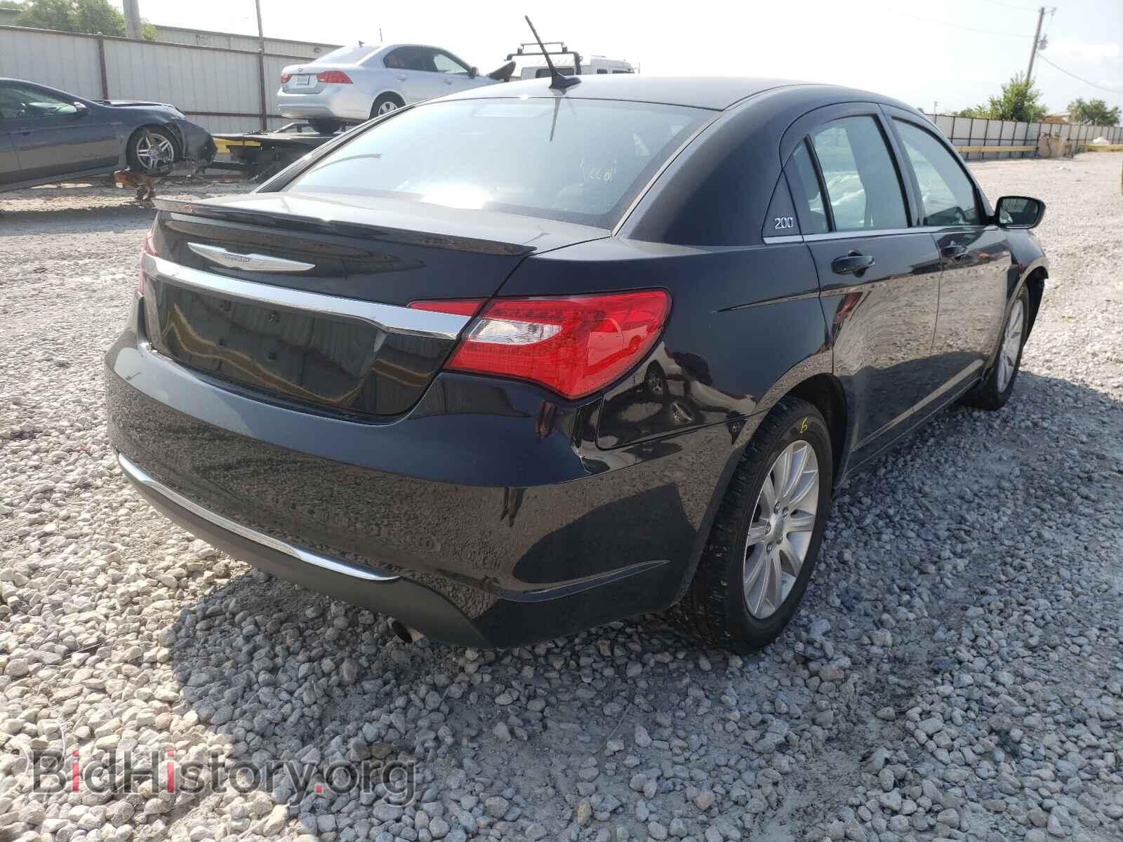2013 CHRYSLER 200 - VIN: 1C3CCBBB0DN611898 - Фото 4