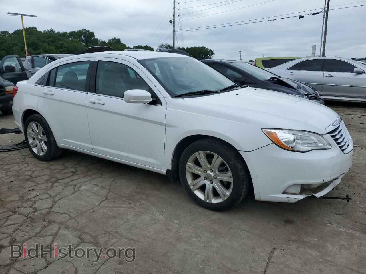 2013 CHRYSLER 200 - VIN: 1C3CCBBB1DN513141 - Фото 4