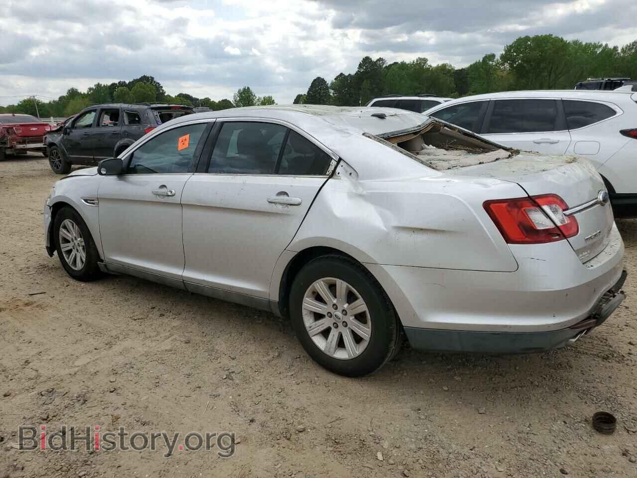 2010 FORD TAURUS - VIN: 1FAHP2DW7AG166135 - Фото 2