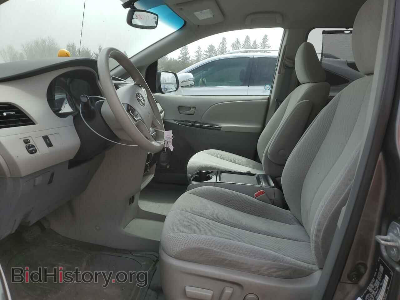 2011 TOYOTA All Models - VIN: 5TDKK3DC5BS064673 - Фото 7