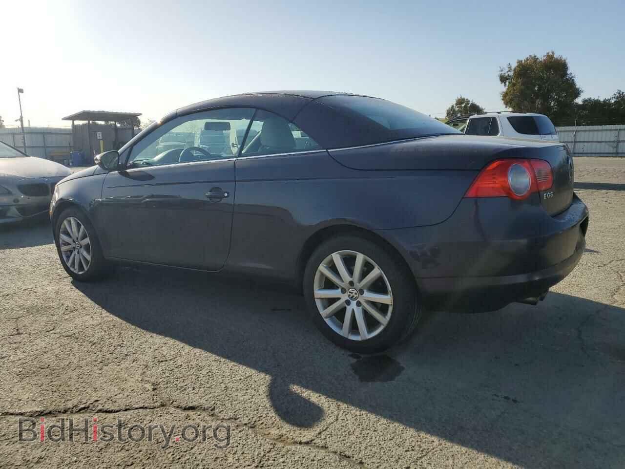 2011 VOLKSWAGEN EOS - VIN: WVWBA7AH1BV001182 - Фото 2