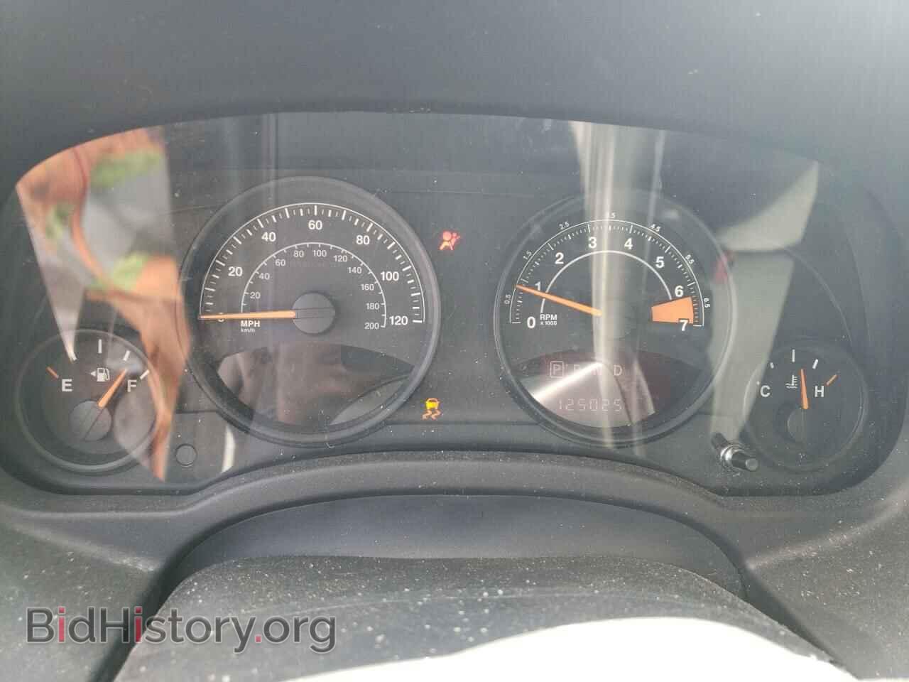 2016 JEEP COMPASS - VIN: 1C4NJCBA5GD568905 - Фото 9