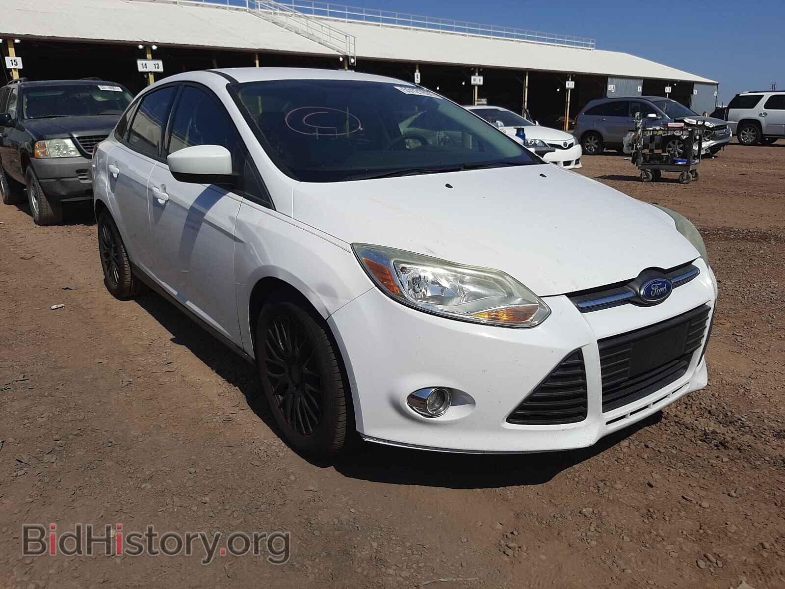 Photo 1FAHP3F26CL295199 - FORD FOCUS 2012
