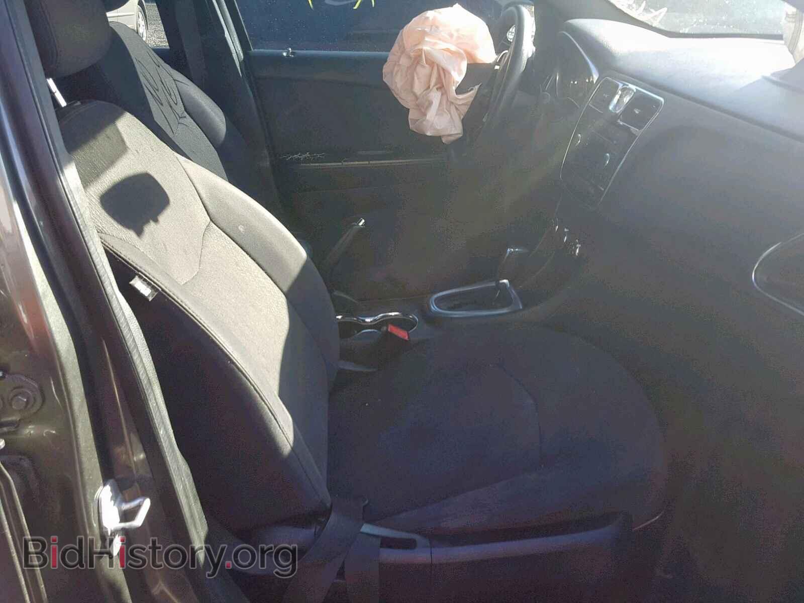 2012 CHRYSLER 200 - VIN: 1C3CCBAB2CN321338 - Photo 5