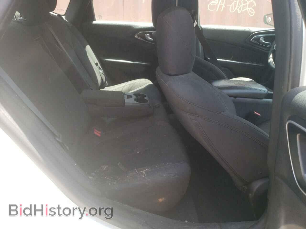 2016 CHRYSLER 200 - VIN: 1C3CCCAB7GN158729 - Фото 6