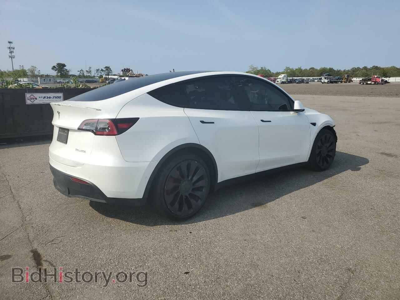 2022 TESLA MODEL Y - VIN: 7SAYGDEF2NF383843 - Фото 3