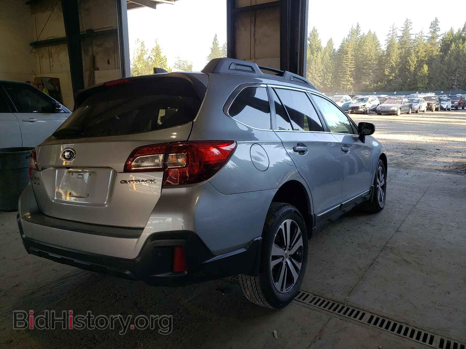 2018 SUBARU OUTBACK - VIN: 4S4BSANC3J3301823 - Фото 4