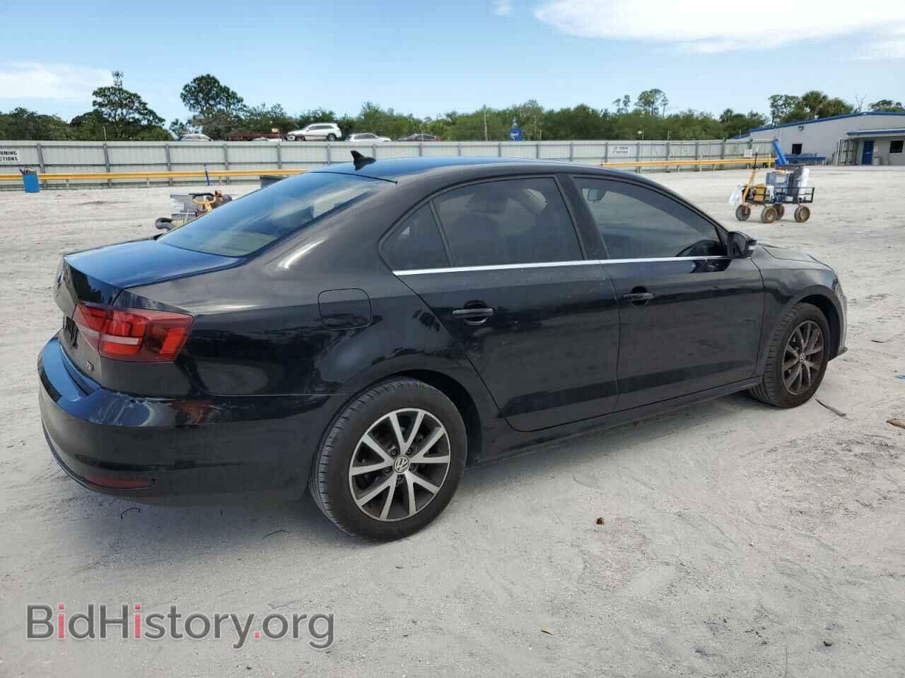 2017 VOLKSWAGEN JETTA - VIN: 3VWDB7AJ4HM258216 - Фото 3