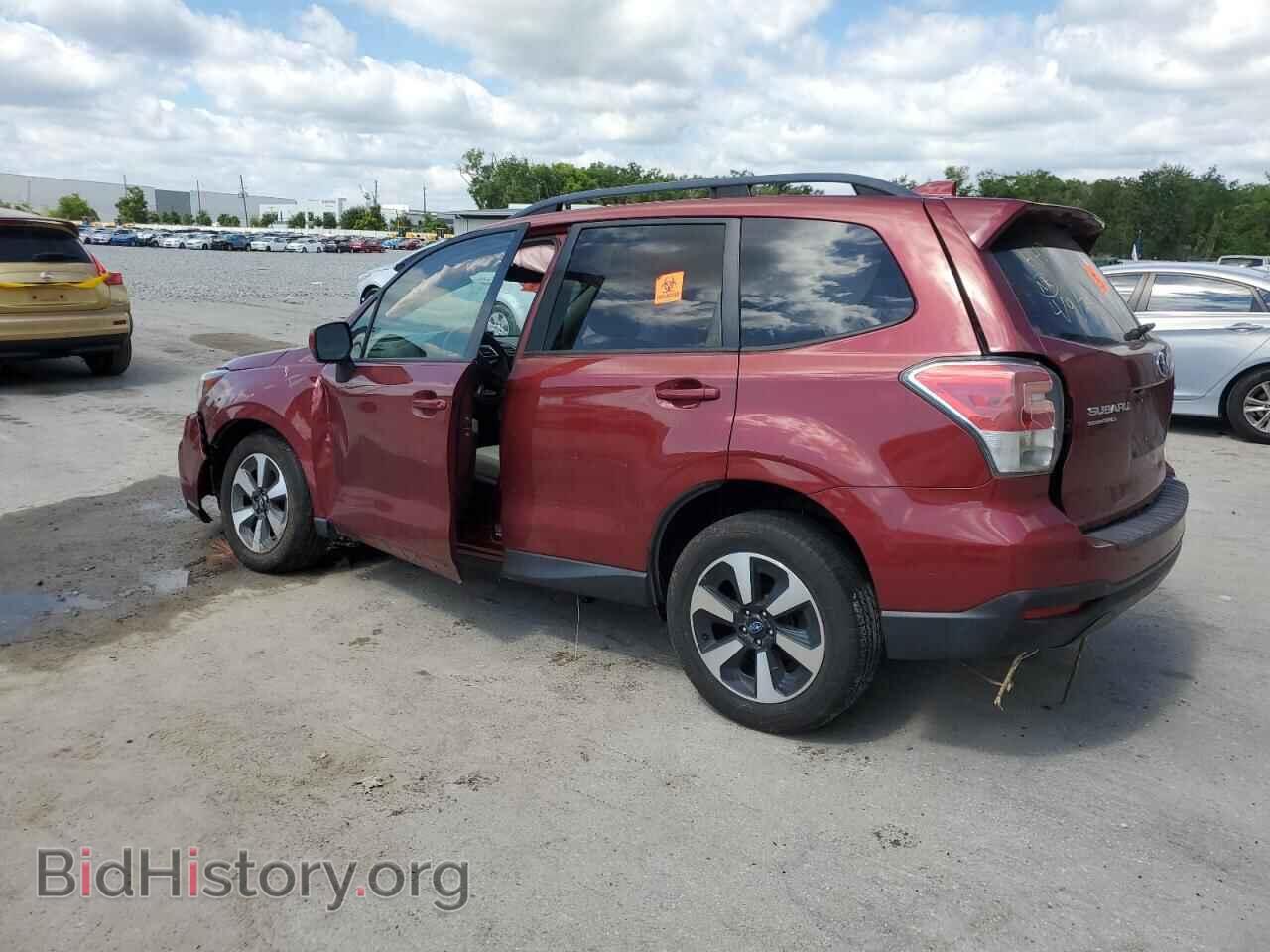 2017 SUBARU FORESTER - VIN: JF2SJAEC0HH503864 - Фото 2