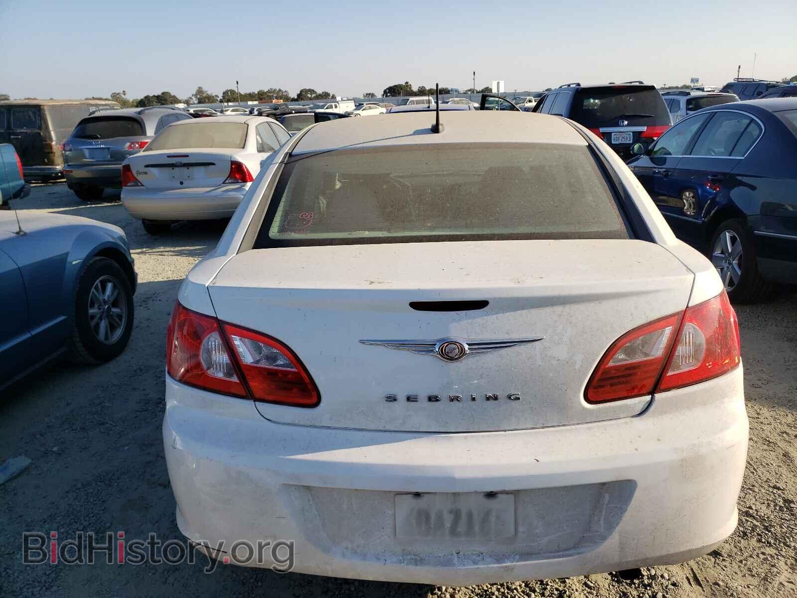 2008 CHRYSLER SEBRING - VIN: 1C3LC46J18N244660 - Фото 9