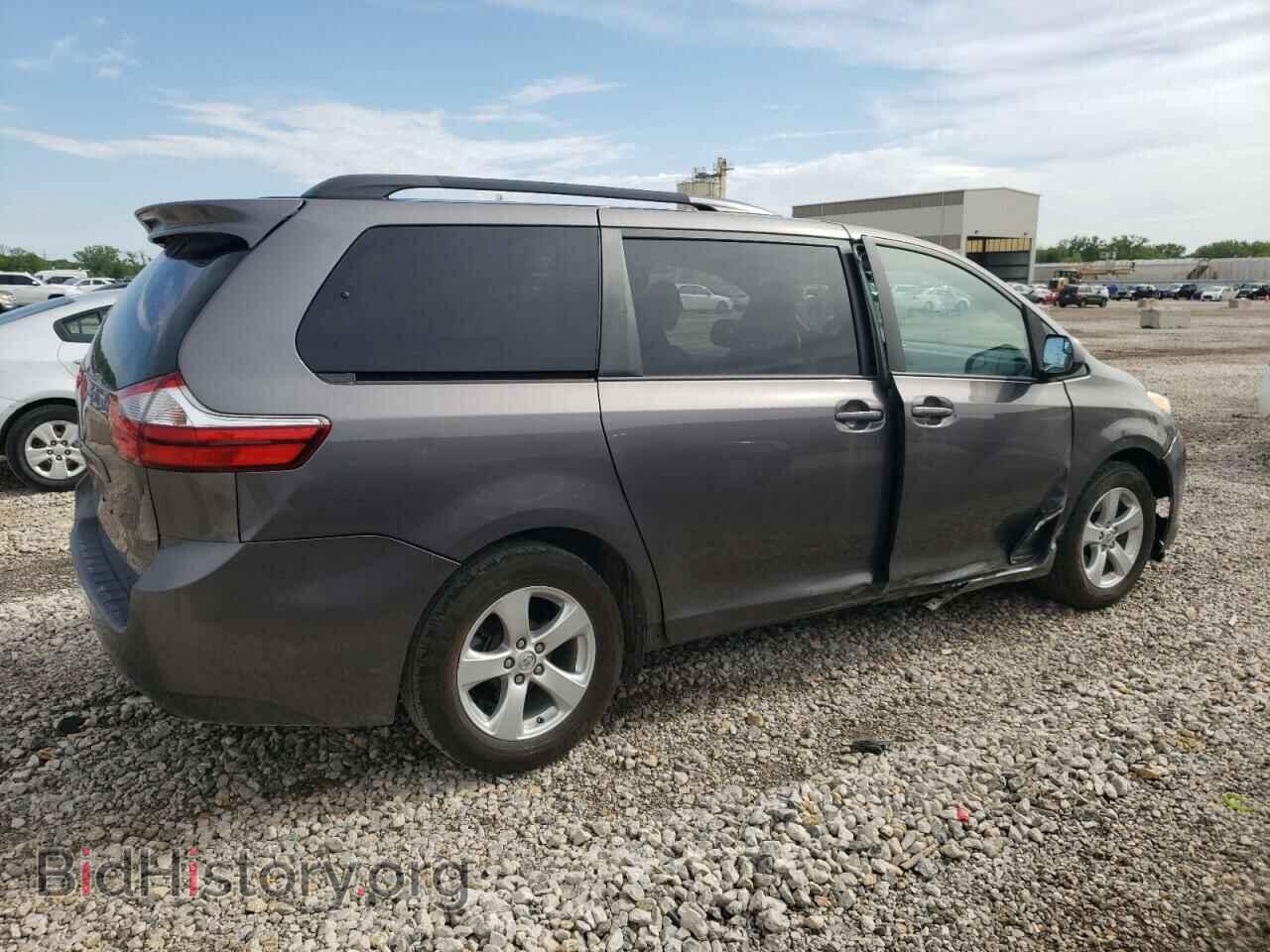 2017 TOYOTA All Models - VIN: 5TDKZ3DC7HS822551 - Фото 3