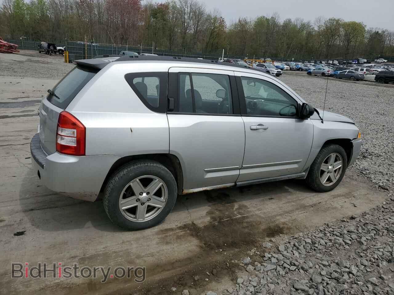 2010 JEEP COMPASS - VIN: 1J4NF4FB2AD584734 - Фото 3