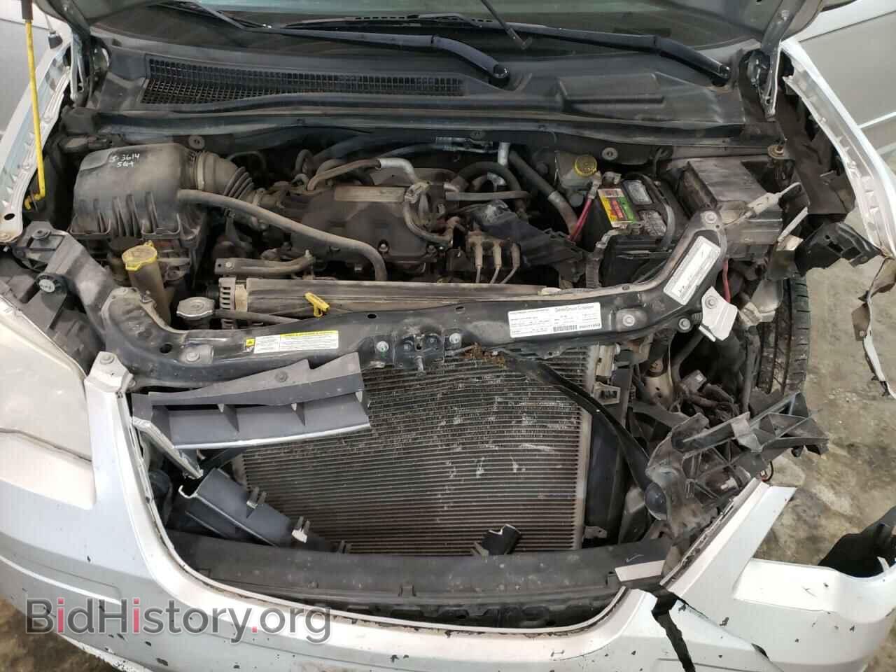 2008 CHRYSLER MINIVAN - VIN: 2A8HR54P68R114785 - Фото 7