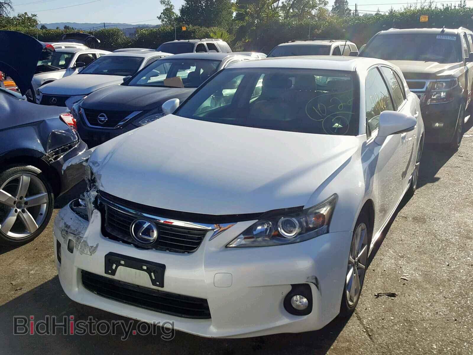2013 LEXUS CT 200 - VIN: JTHKD5BH2D2124003 - Фото 2