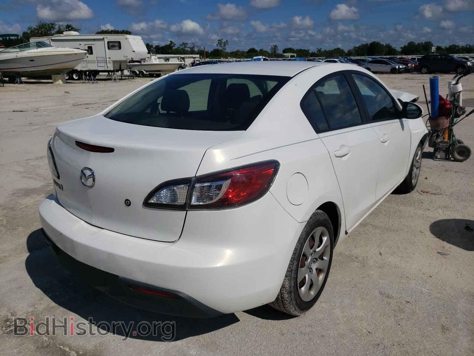 2011 MAZDA 3 - VIN: JM1BL1UF9B1454202 - Фото 4