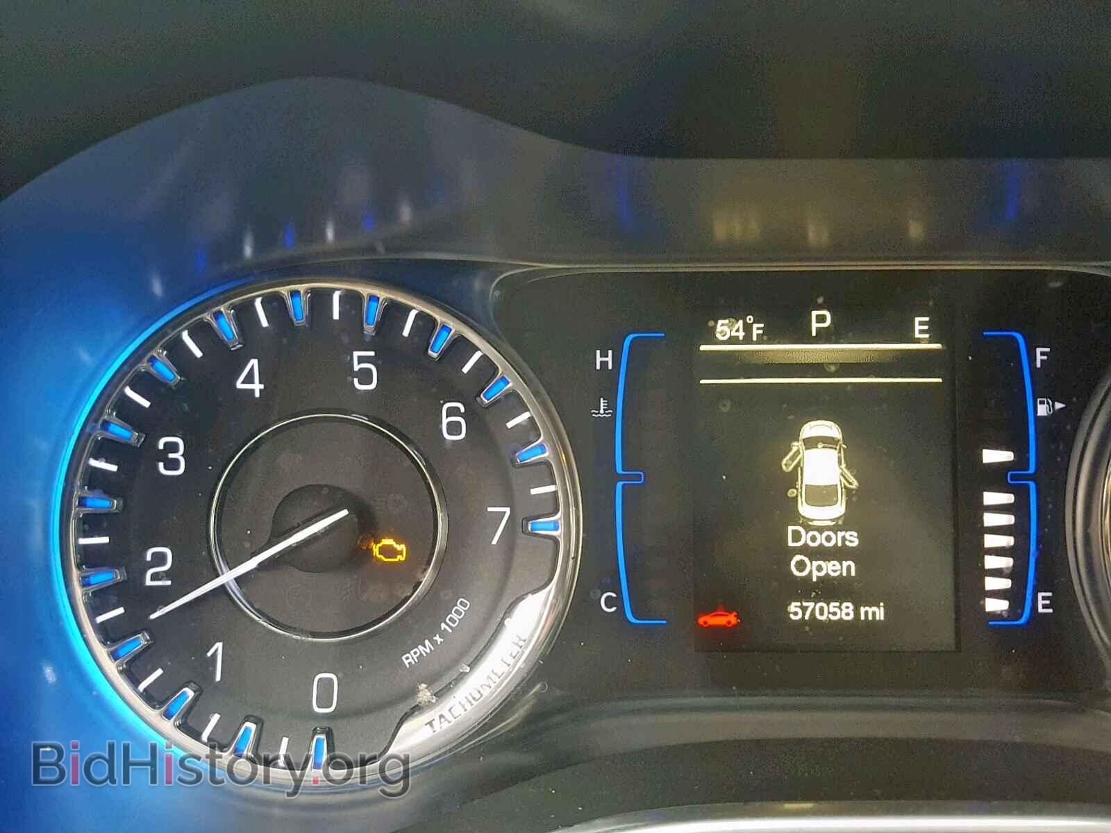 2016 CHRYSLER 200 - VIN: 1C3CCCAB8GN161946 - Photo 8
