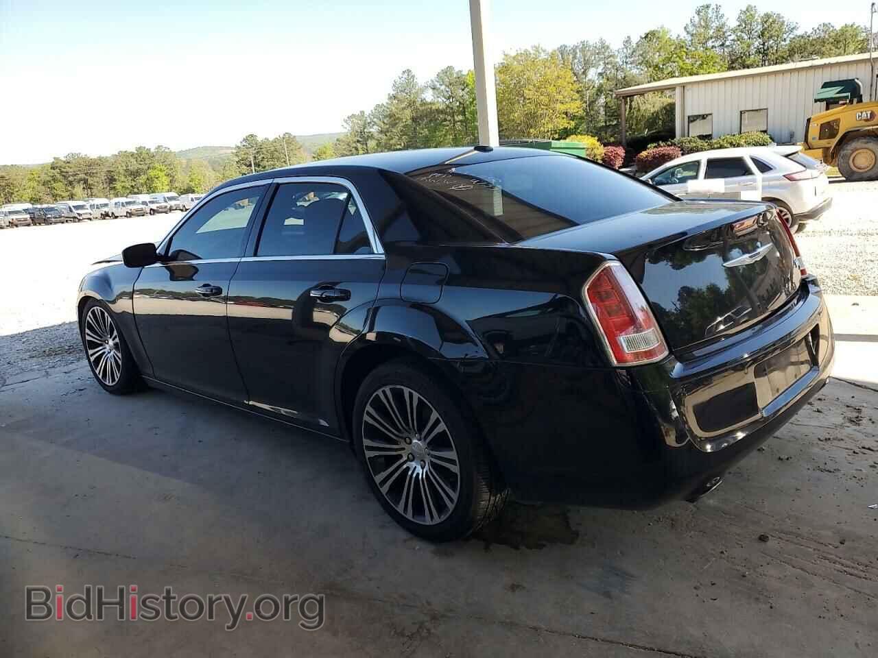 2013 CHRYSLER 300 - VIN: 2C3CCABG2DH504253 - Фото 2
