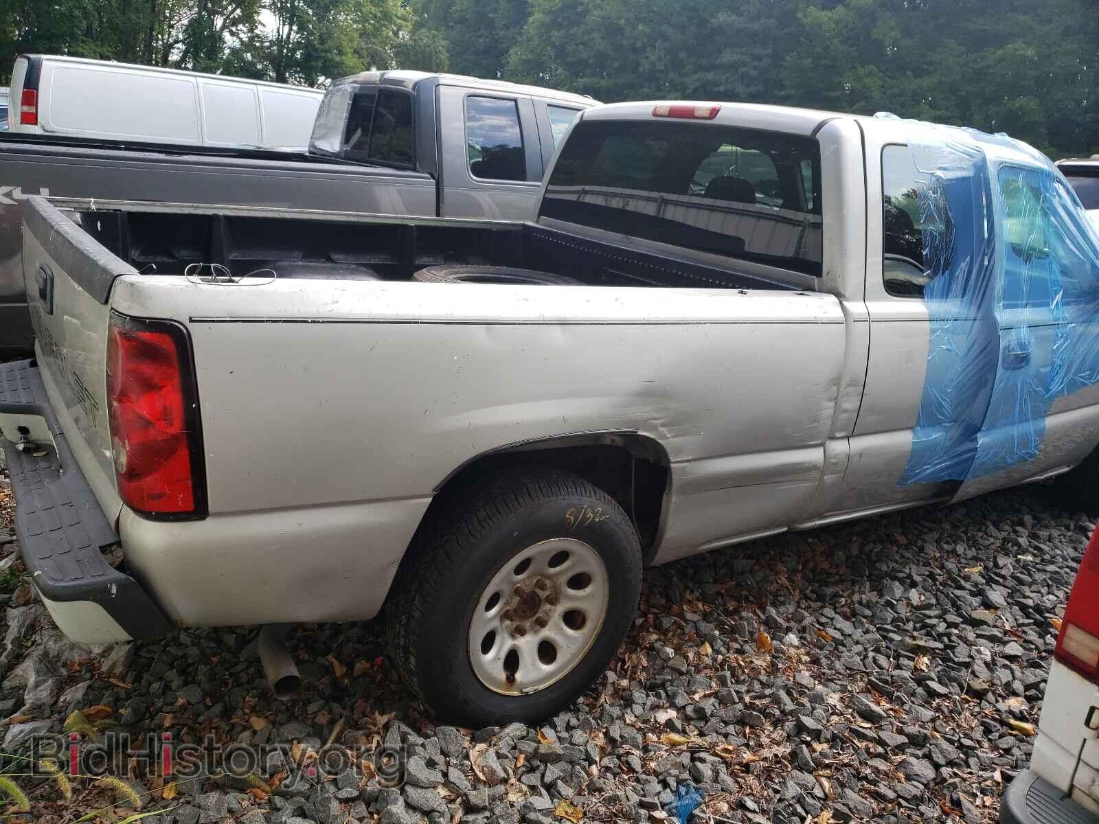 2006 CHEVROLET SILVERADO - VIN: 2GCEC19V061101764 - Фото 3