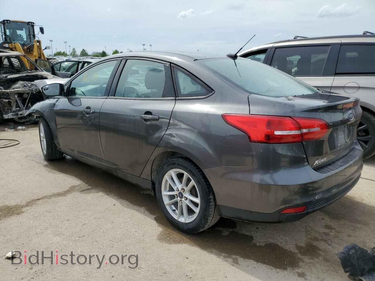 2017 FORD FOCUS - VIN: 1FADP3F2XHL259358 - Photo 2
