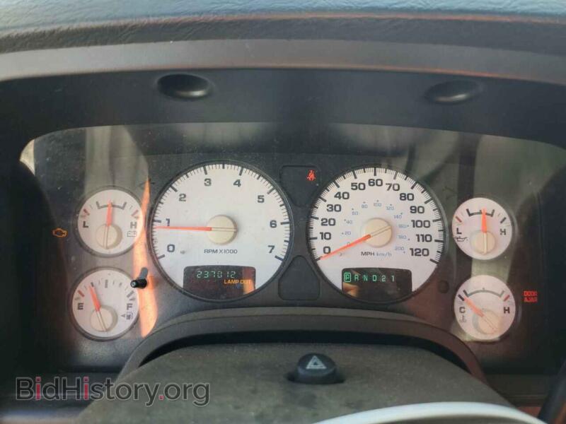 2005 Dodge RAM 1500 (VIN 1D7HA18D05S200424) — photo 9 of 14