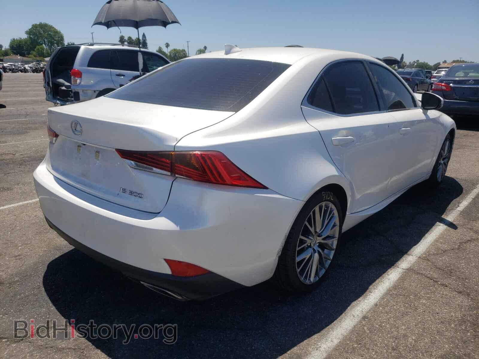 2018 LEXUS IS - VIN: JTHBA1D21J5071458 - Фото 4