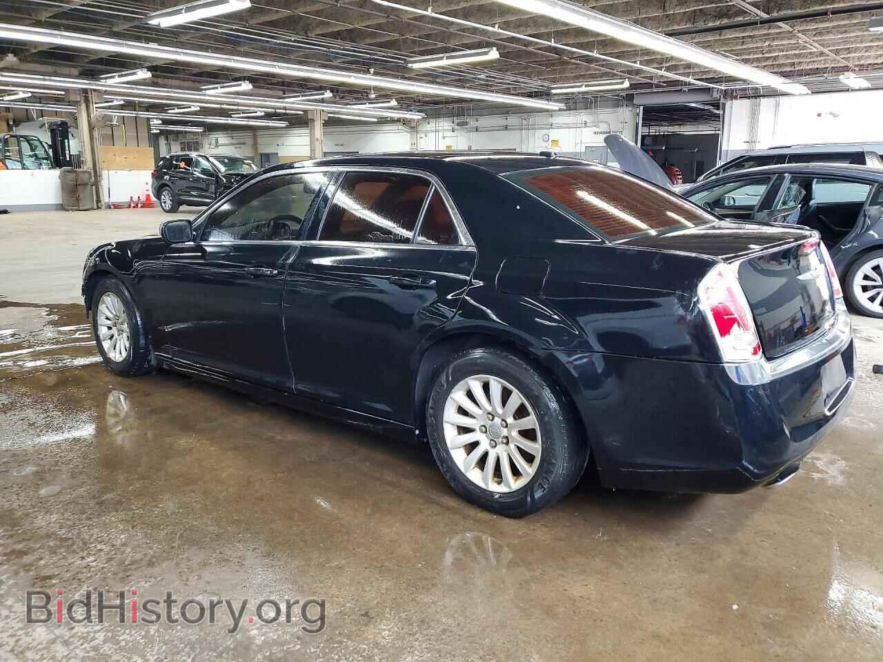 2014 CHRYSLER 300 - VIN: 2C3CCAAG5EH161912 - Photo 2