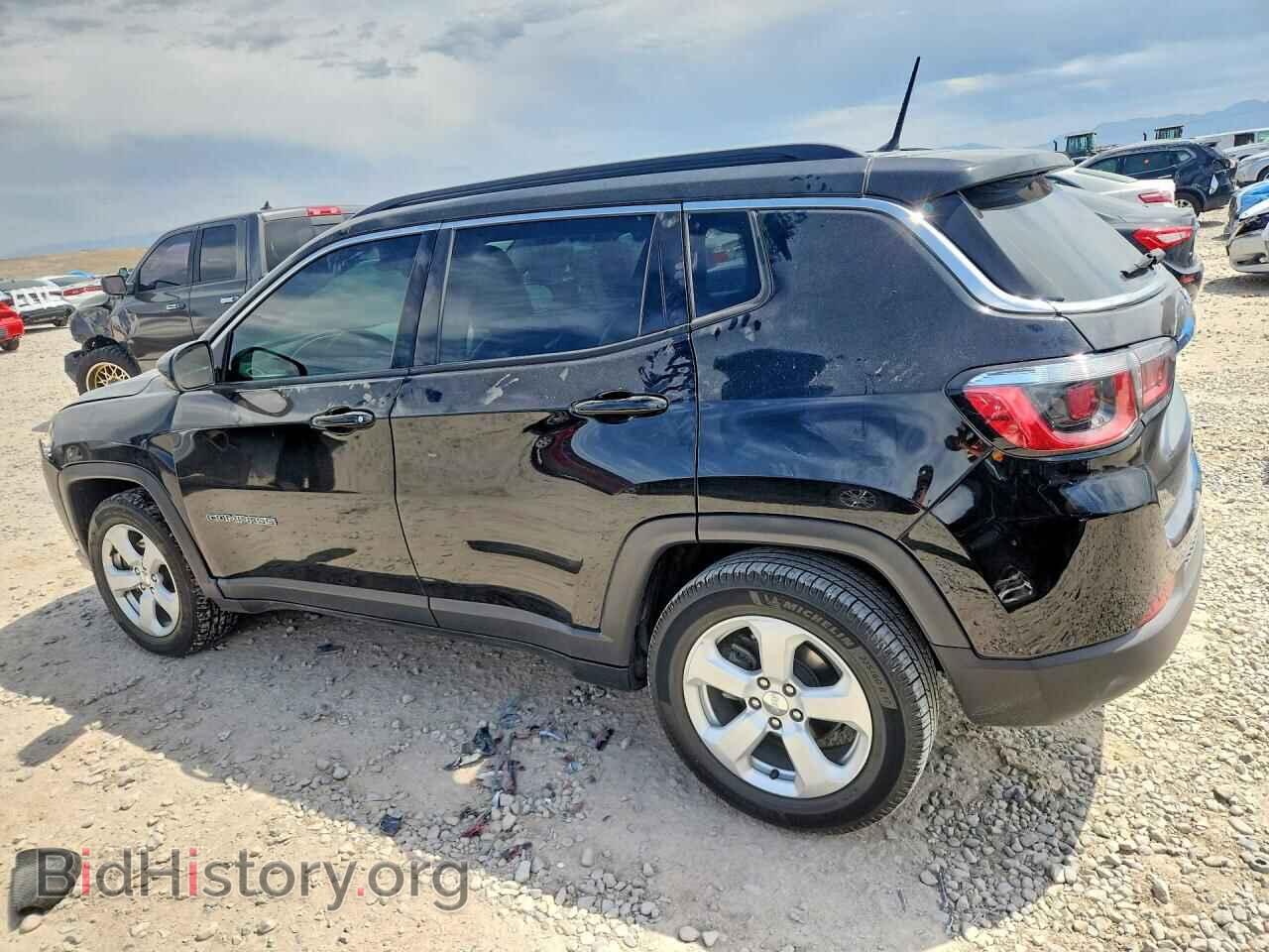 2018 JEEP COMPASS - VIN: 3C4NJCBB2JT461756 - Photo 2