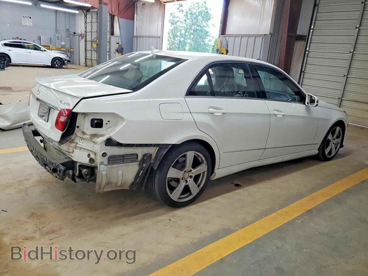 2011 MERCEDES-BENZ E-CLASS - VIN: WDDHF8HB0BA469582 - Фото 3