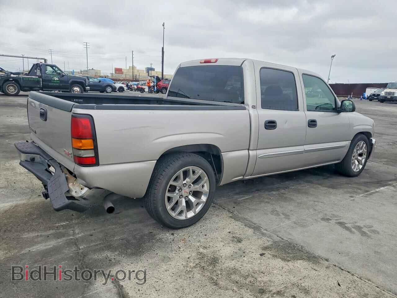 2005 GMC SIERRA - VIN: 2GTEC13T451388743 - Фото 3