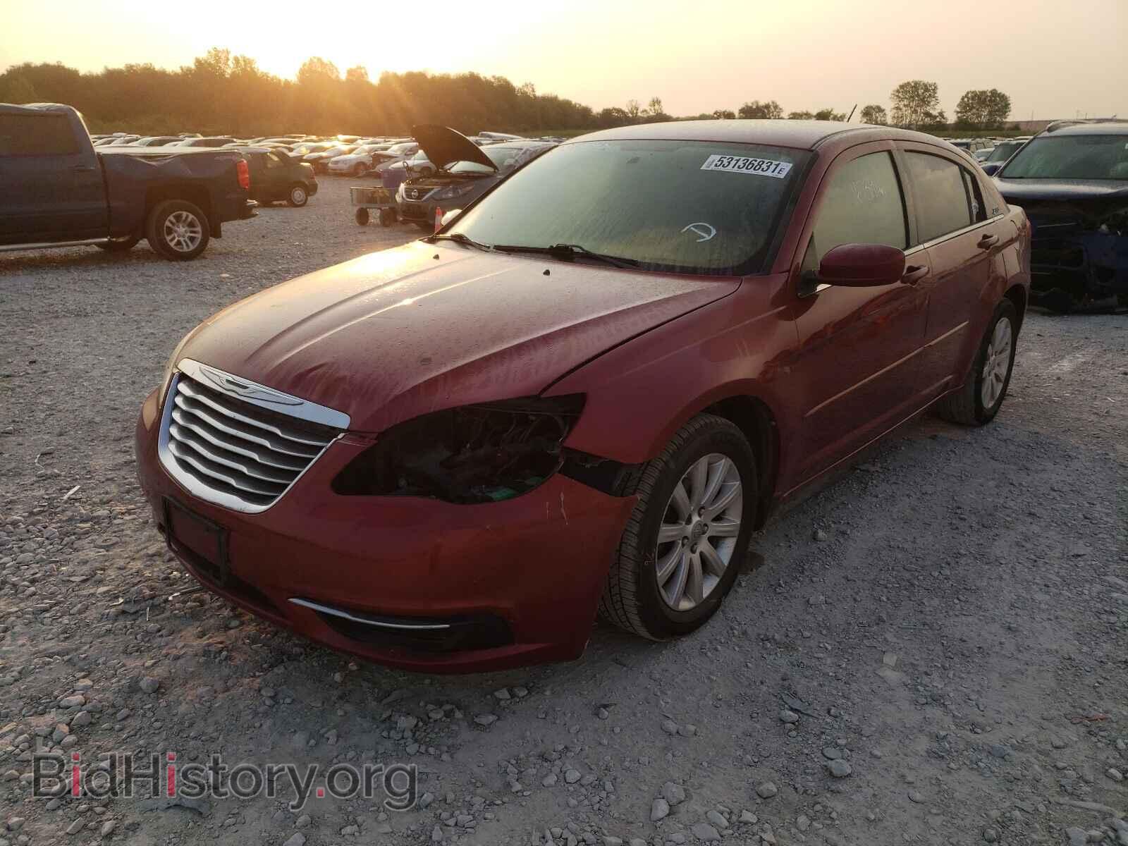 2013 CHRYSLER 200 - VIN: 1C3CCBBB4DN608521 - Фото 2