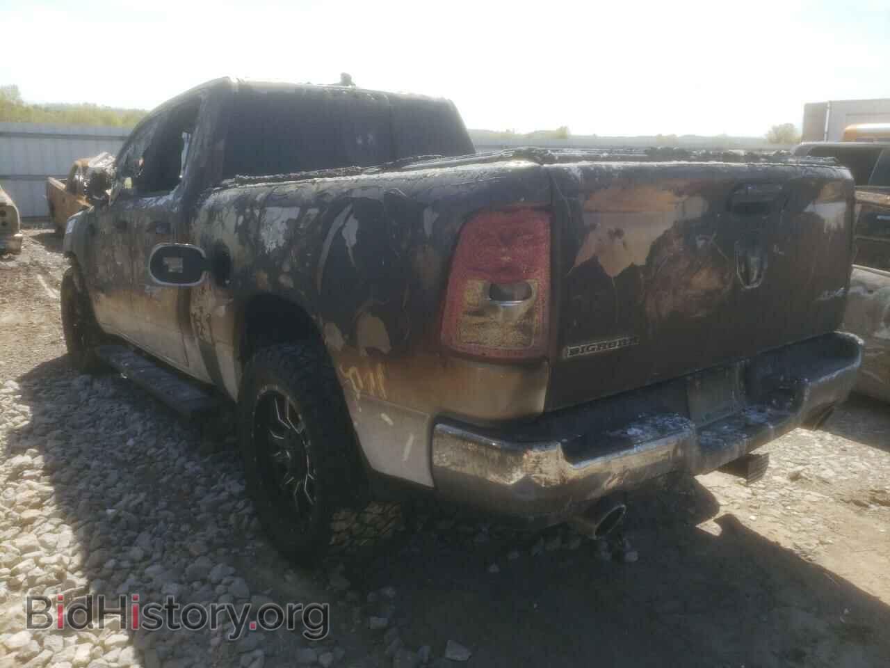 2019 RAM 1500 - VIN: 1C6SRFBTXKN656809 - Фото 2