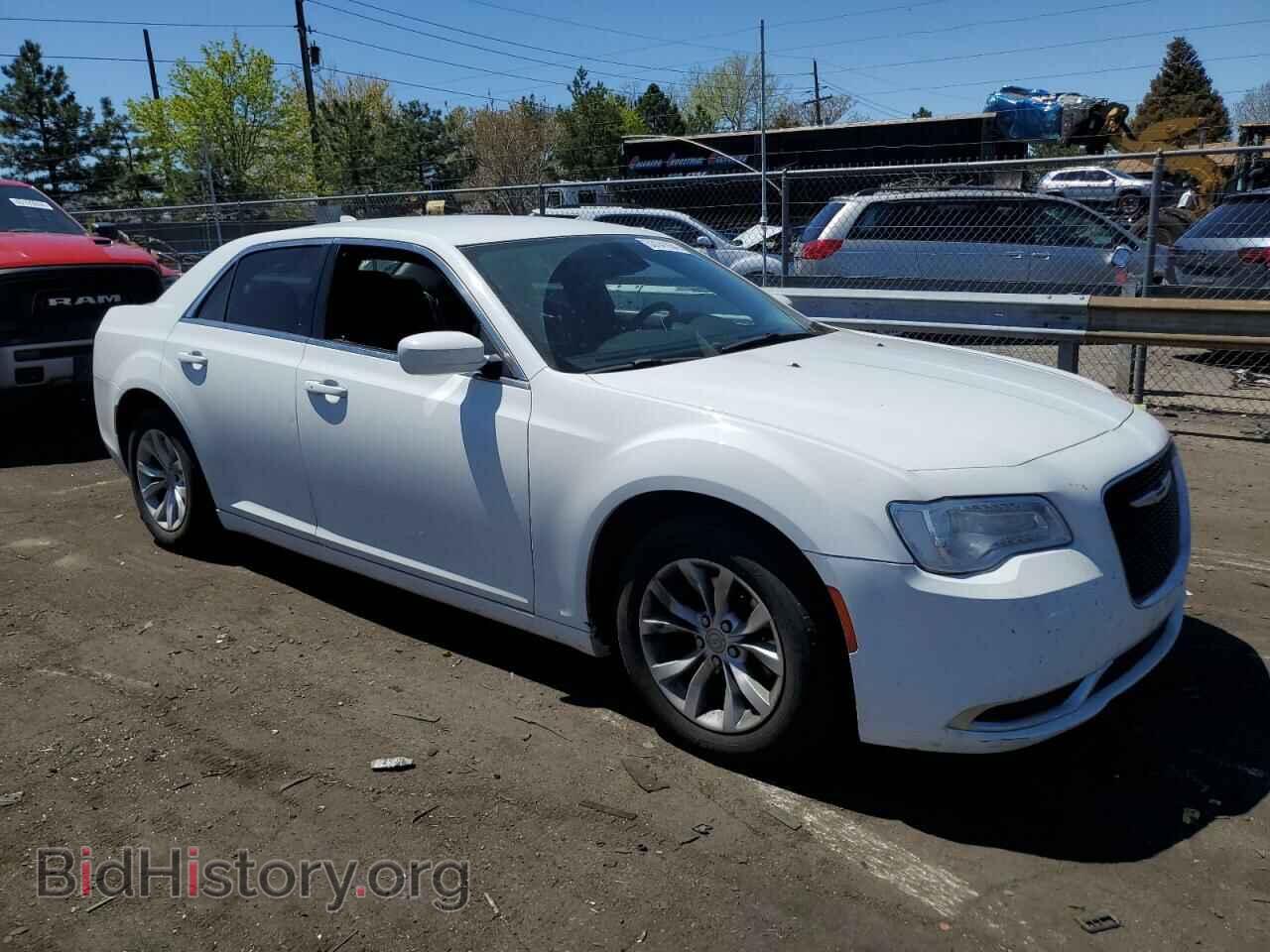 2015 CHRYSLER 300 - VIN: 2C3CCAAG7FH785888 - Фото 4