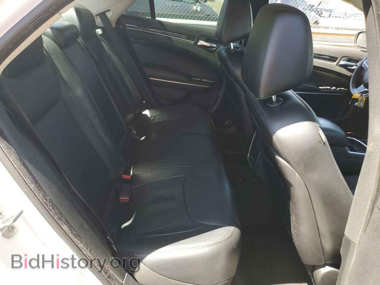 2015 CHRYSLER 300 - VIN: 2C3CCAAG7FH785888 - Фото 10