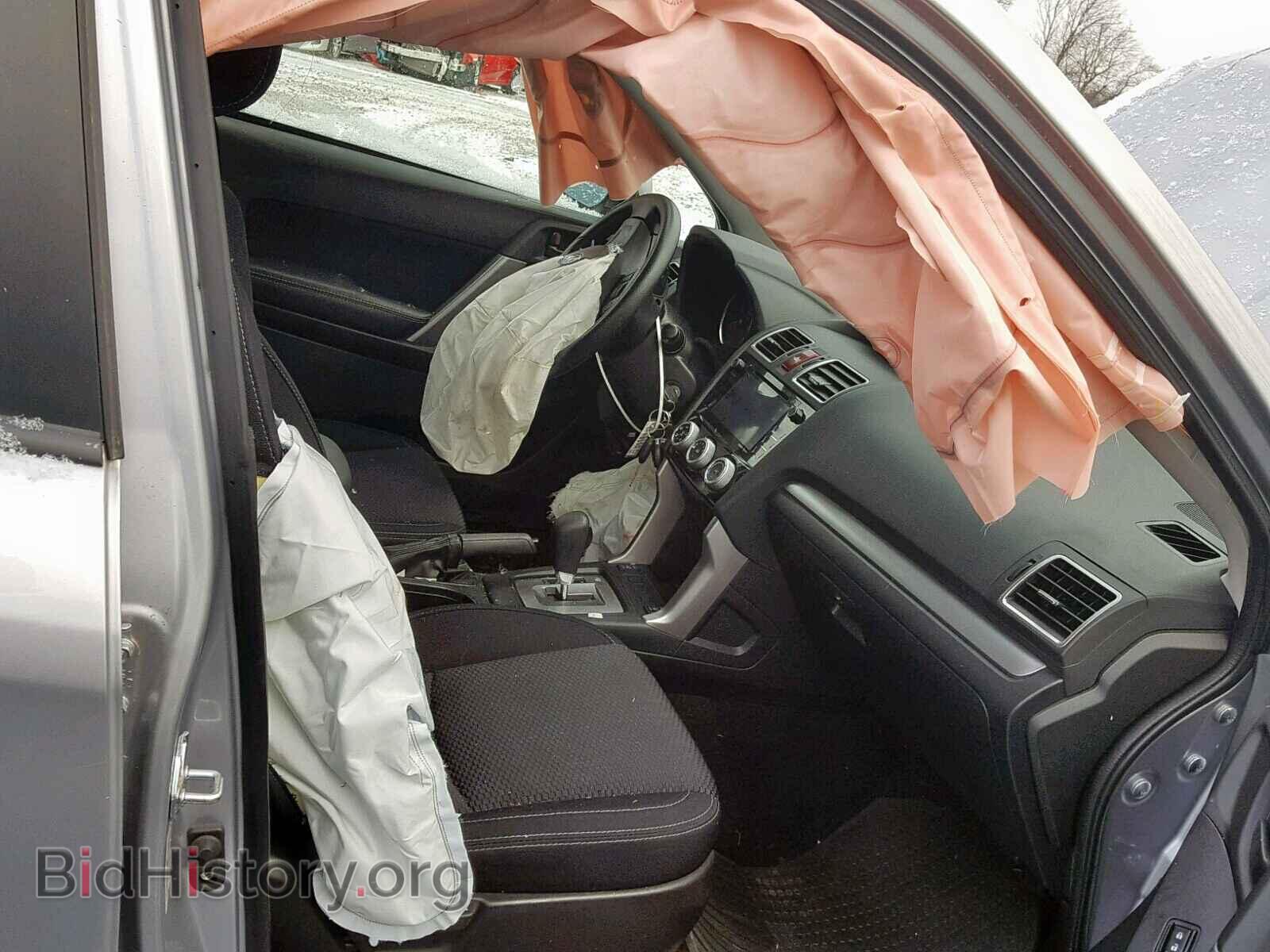 2016 SUBARU FORESTER - VIN: JF2SJADC0GH488556 - Фото 5