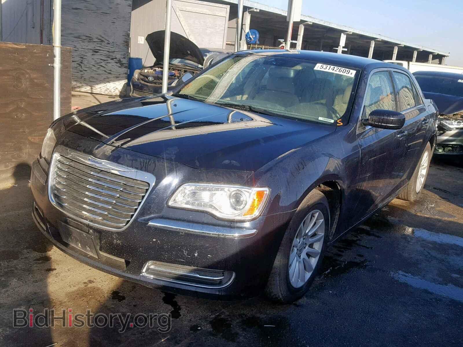 2012 CHRYSLER 300 - VIN: 2C3CCAAG1CH207765 - Фото 2