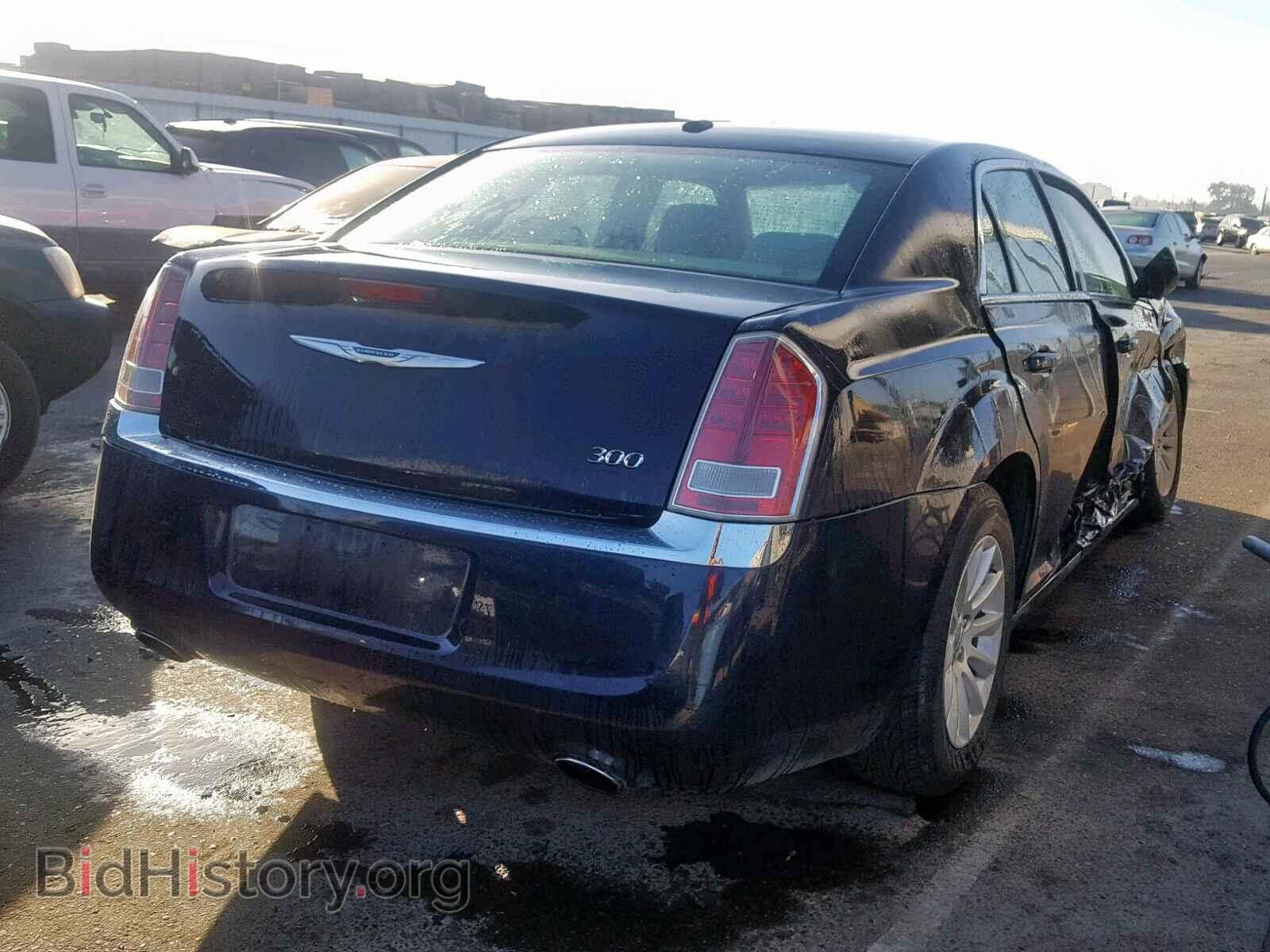 2012 CHRYSLER 300 - VIN: 2C3CCAAG1CH207765 - Фото 4