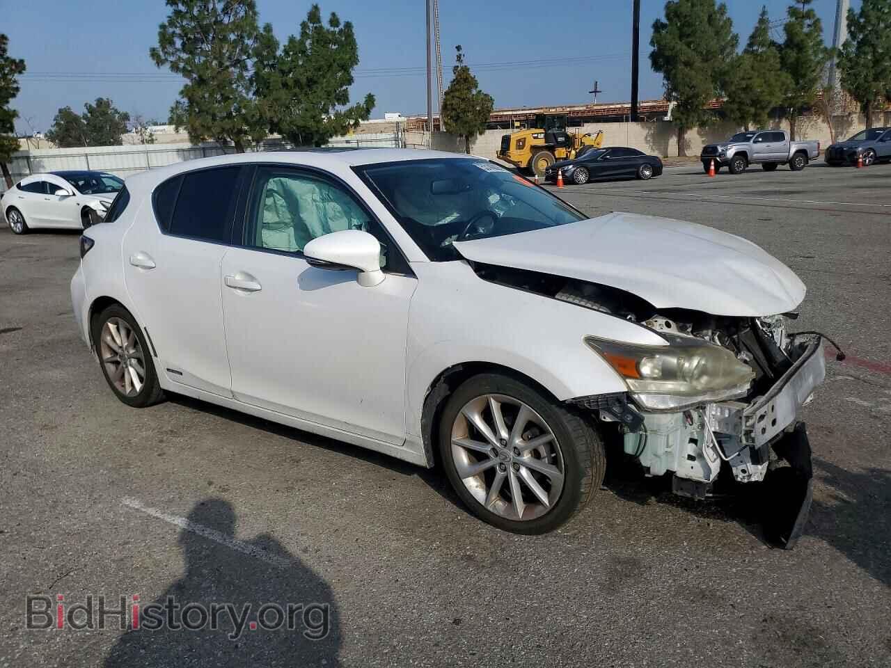 2011 LEXUS CT 200 - VIN: JTHKD5BH5B2012888 - Photo 4