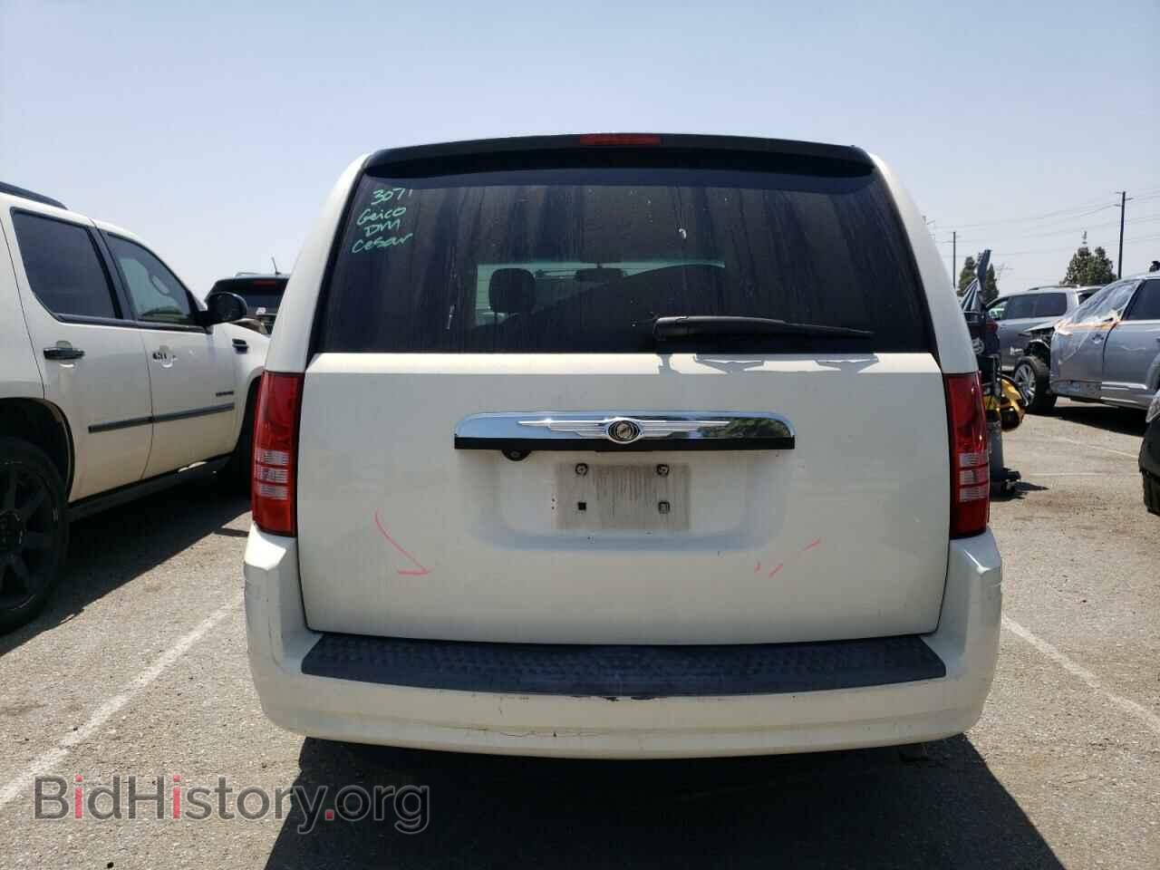 2008 CHRYSLER MINIVAN - VIN: 2A8HR54P88R697604 - Фото 6