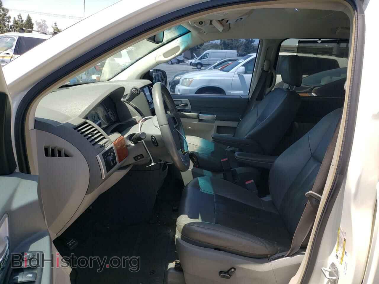 2008 CHRYSLER MINIVAN - VIN: 2A8HR54P88R697604 - Фото 7
