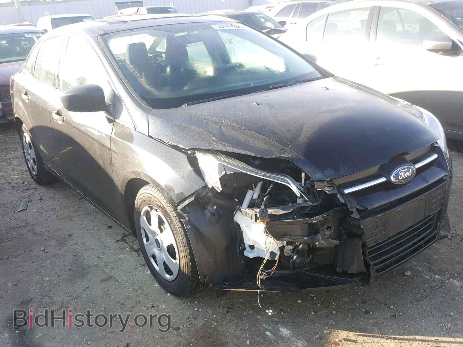 Photo 1FAHP3E23CL335966 - FORD FOCUS 2012