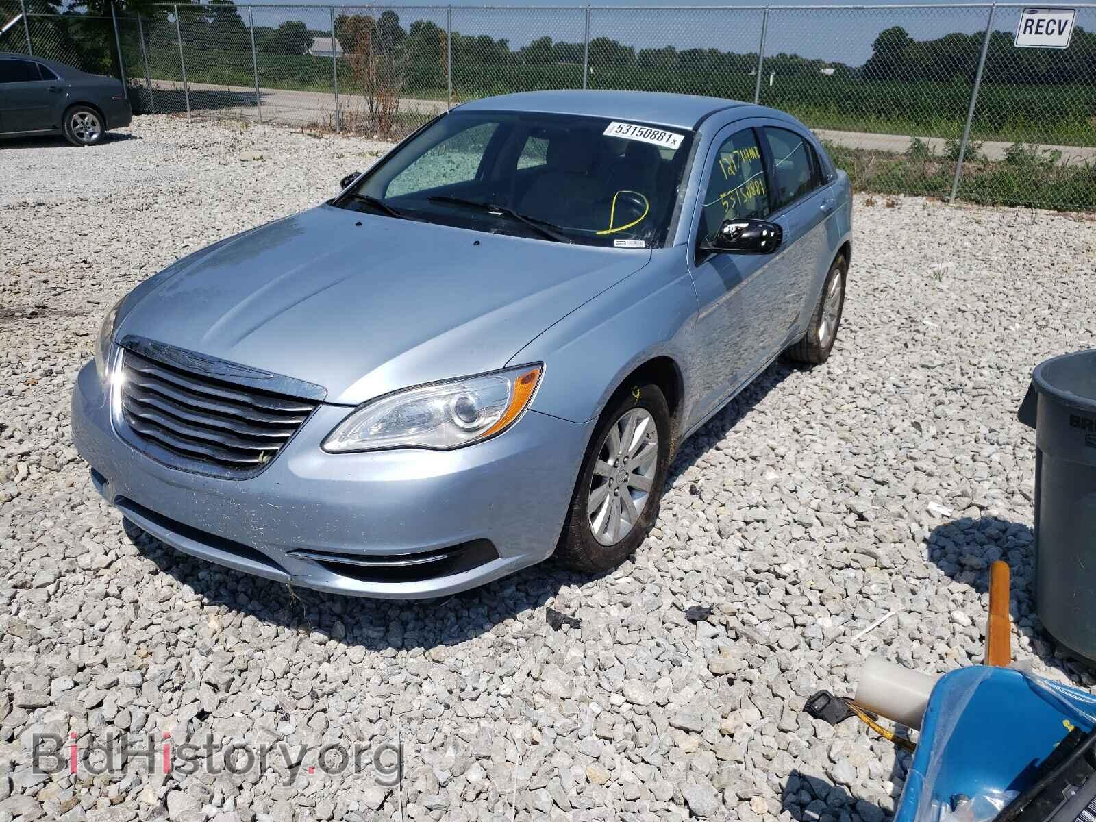 2013 CHRYSLER 200 - VIN: 1C3CCBBB0DN588896 - Фото 2