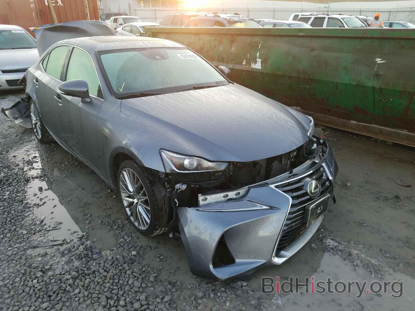 Photo JTHBA1D22H5047793 - LEXUS IS 2017