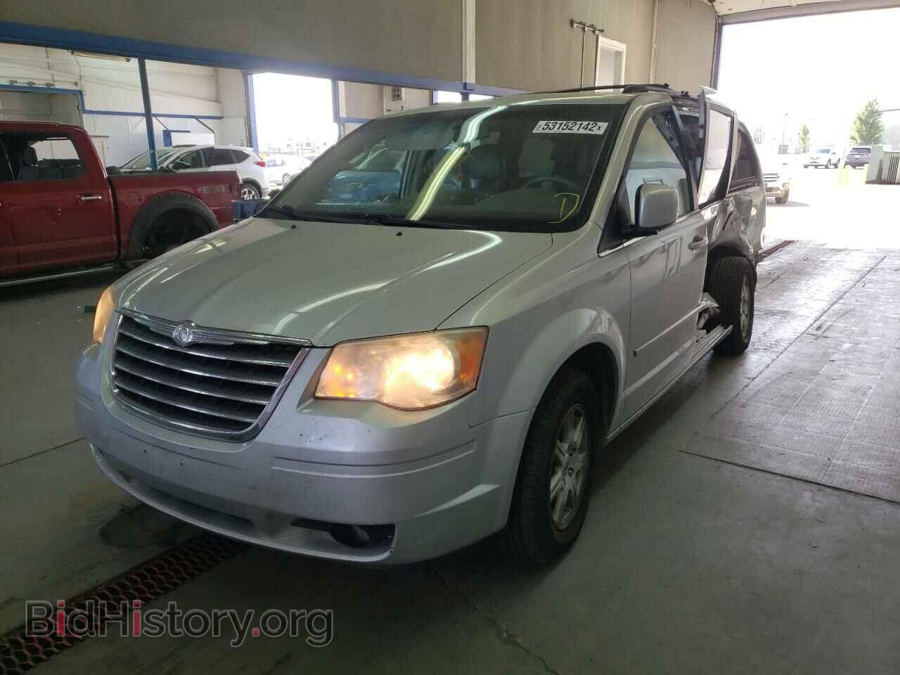 2010 CHRYSLER MINIVAN - VIN: 2A4RR5D1XAR315368 - Photo 2