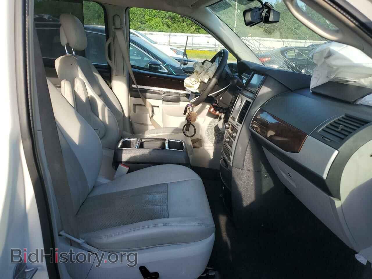 2010 CHRYSLER MINIVAN - VIN: 2A4RR8DX4AR428870 - Фото 7