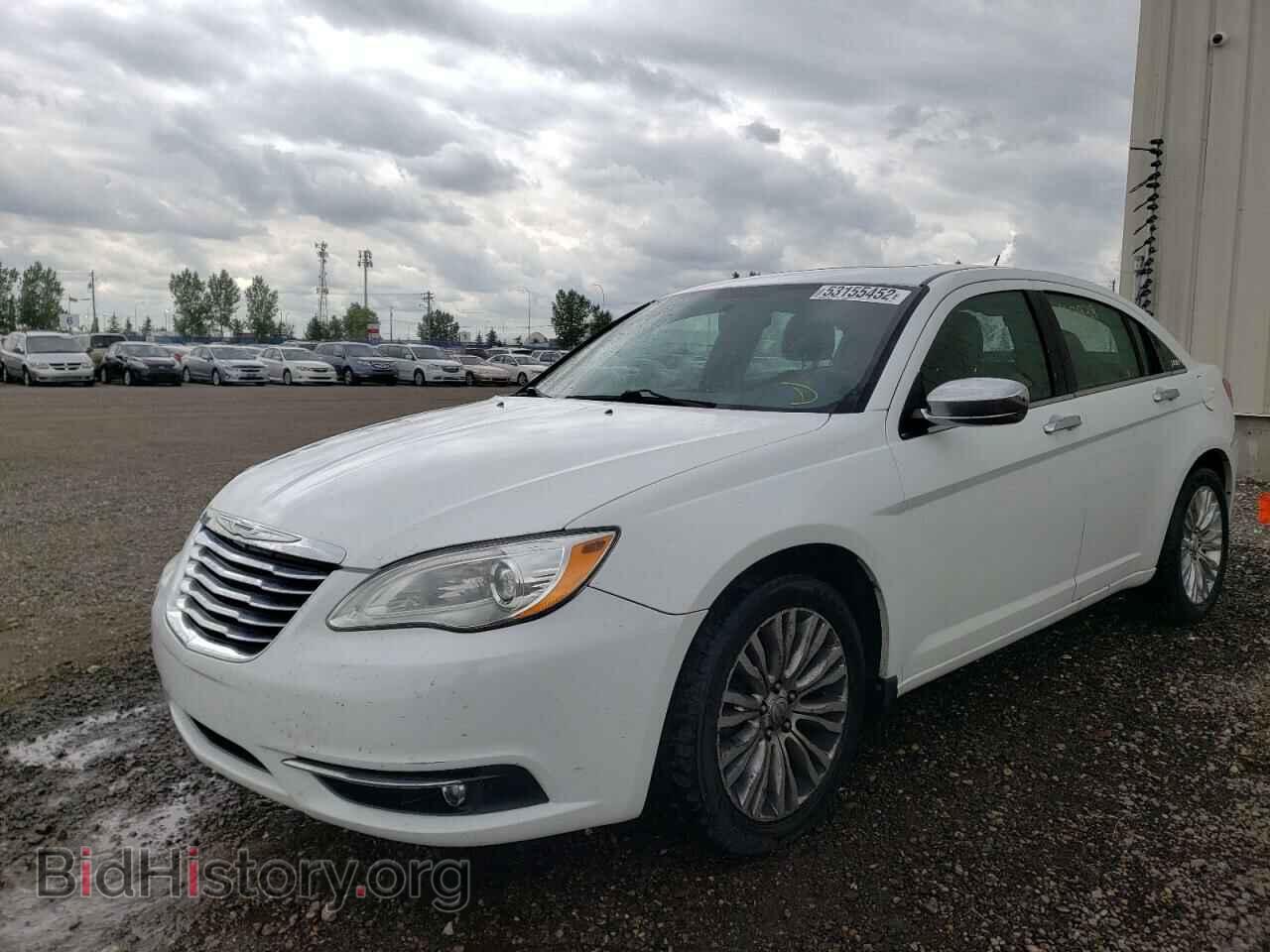 2011 CHRYSLER 200 - VIN: 1C3BC2FG6BN559790 - Фото 2